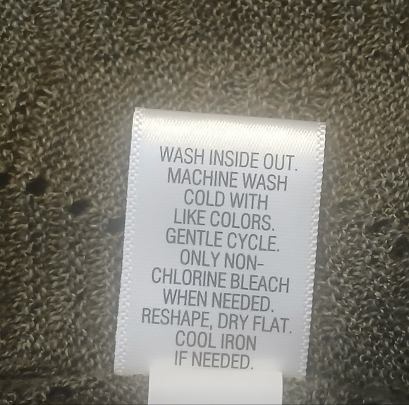 Croft & Barrow Women's Olive Cardigan - Picture 7 of 8